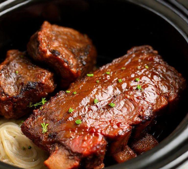BBQ Short Rib Slow Cooker Recipe (Guide)