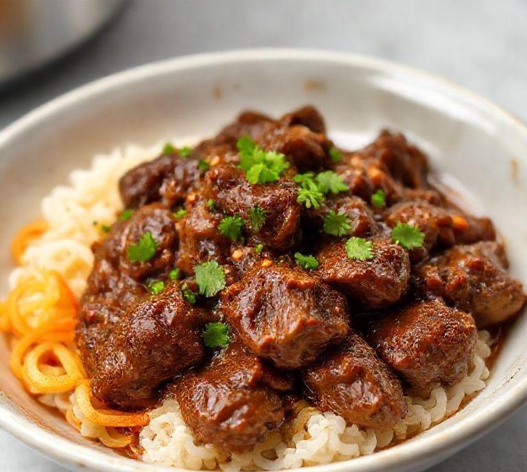 Beef Rendang Slow Cooker Recipe (Guide)