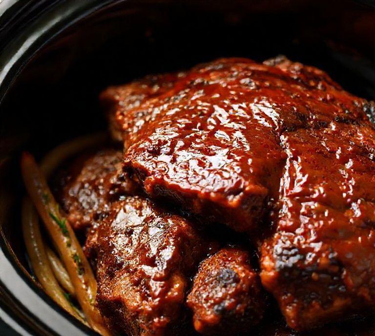 Beef Ribs Slow Cooker Recipe (Guide)