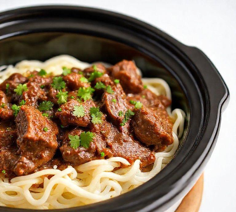 Beef Slow Cooker Recipe (Guide)
