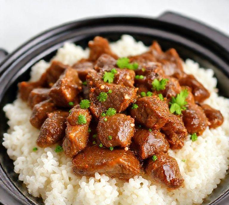 Beef Tips And Rice Slow Cooker Recipe (Guide)