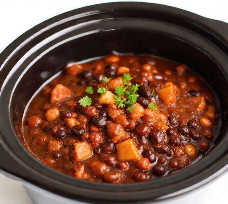 Black Bean Chili Slow Cooker Recipe (Guide)